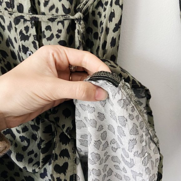H&M Green Leopard Print Shirt Mini Button Dress - Picture 4 of 4